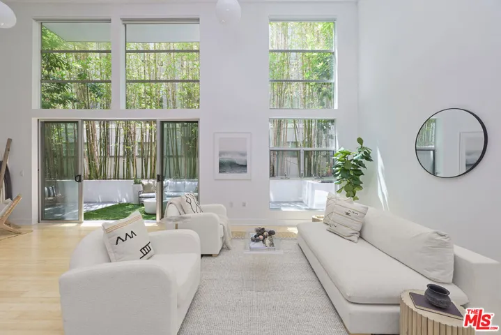 13326 Beach Avenue 105, Marina Del Rey, California 90292