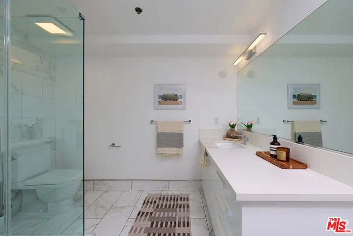 13326 Beach Avenue 105, Marina Del Rey, California 90292