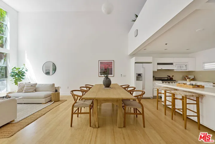 13326 Beach Avenue 105, Marina Del Rey, California 90292
