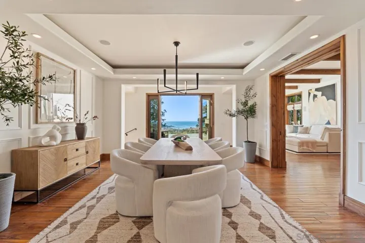 8080 La Jolla Scenic Dr N, La Jolla, California 92037