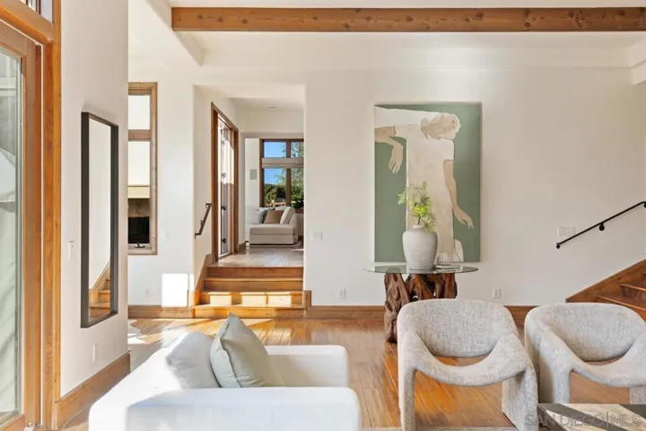 8080 La Jolla Scenic Dr N, La Jolla, California 92037