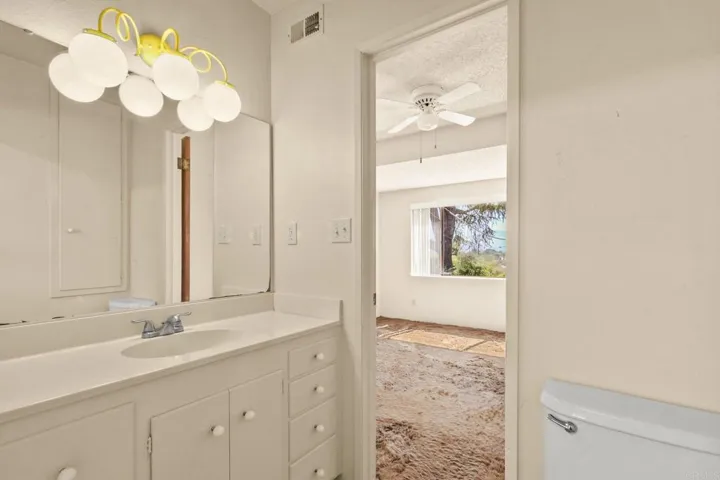 230 Mountain View Rd, El Cajon, California 92021