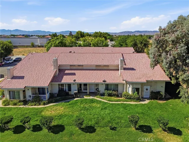 43731 8th Street E, Lancaster, California 93535