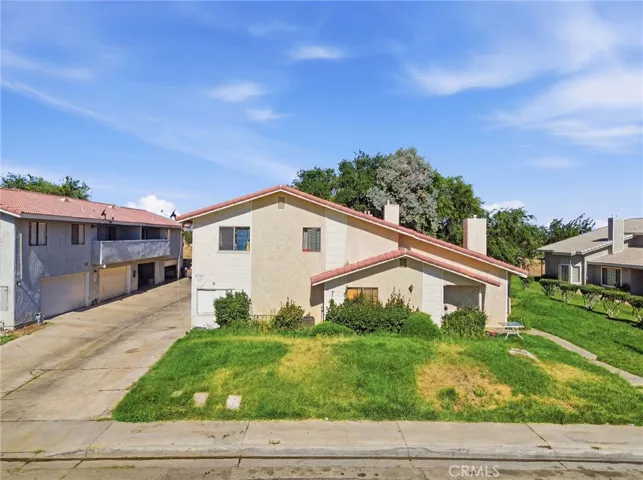 43731 8th Street E, Lancaster, California 93535