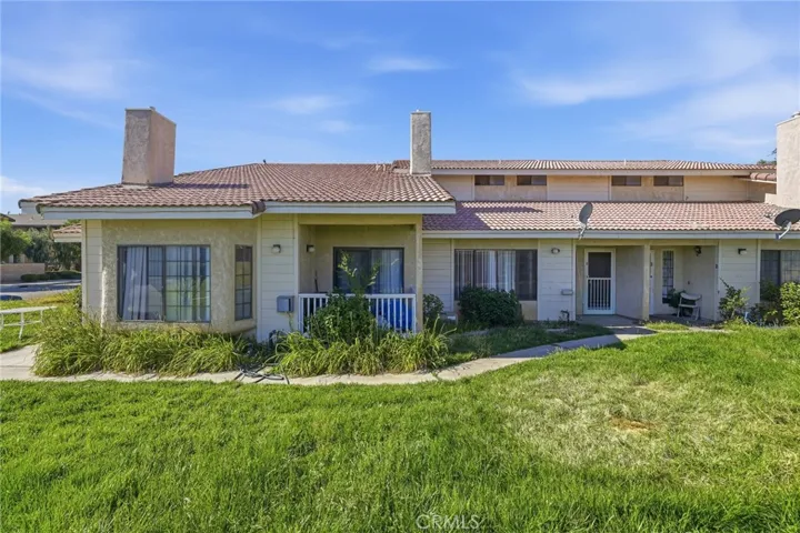43731 8th Street E, Lancaster, California 93535