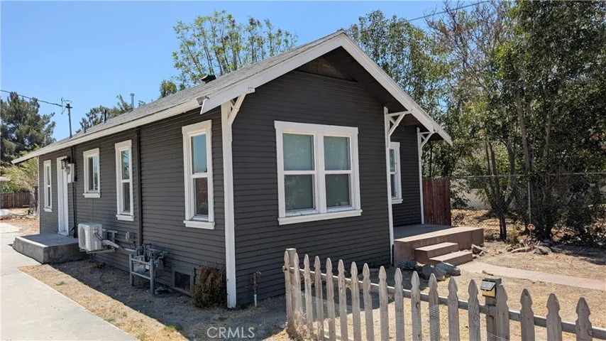 1857 E Victoria, San Bernardino, California 92408