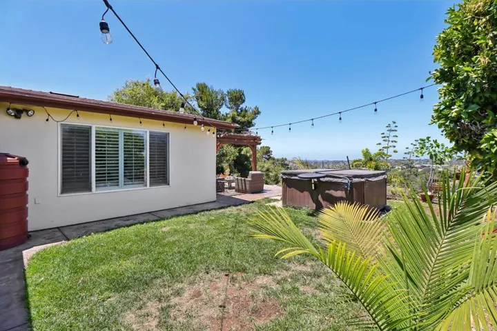410 Santa Clara Drive, Vista, California 92083