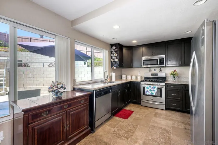 3191 Manos Dr, San Diego, California 92139