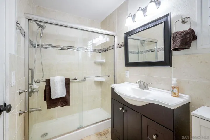 3191 Manos Dr, San Diego, California 92139