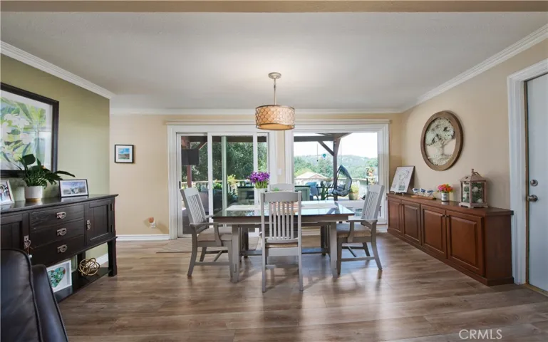 25023 Everett, Newhall, California 91321