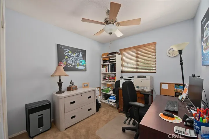 25023 Everett, Newhall, California 91321