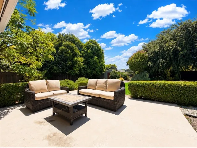 533 Geneva, Claremont, California 91711