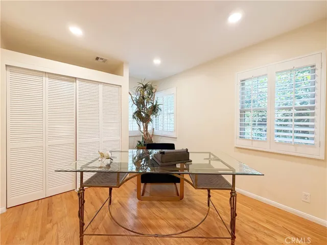 533 Geneva, Claremont, California 91711