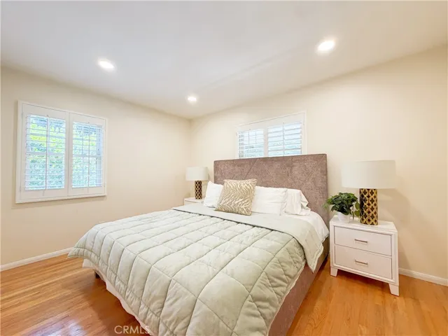 533 Geneva, Claremont, California 91711