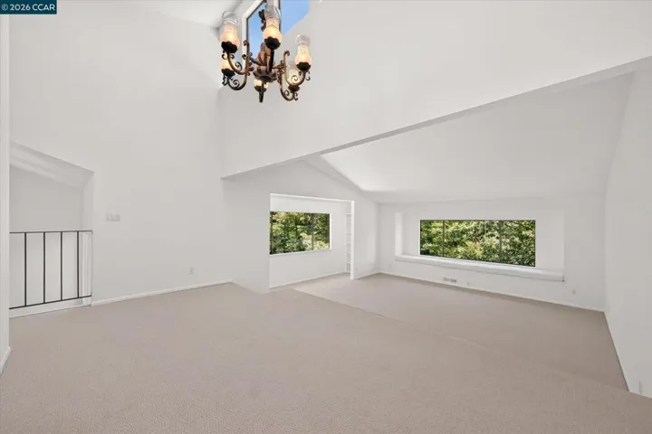 53 Sleepy Hollow Ln, Orinda, California 94563