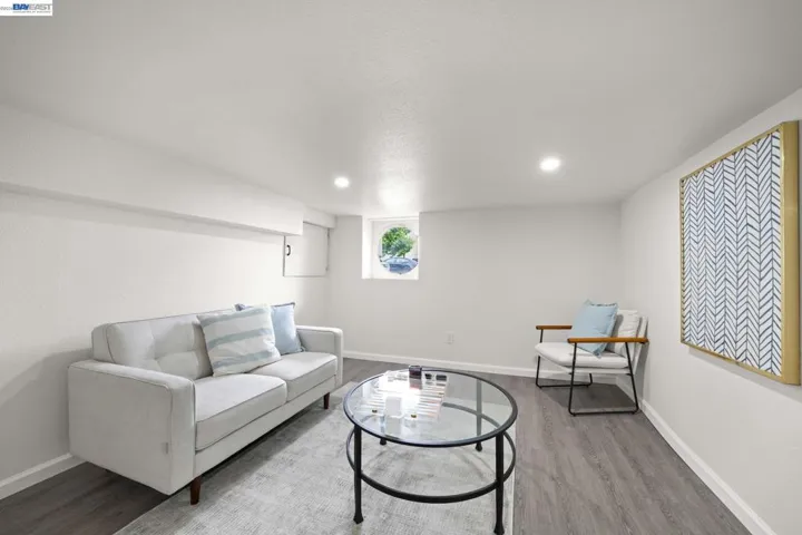 340 Munich St, San Francisco, California 94112