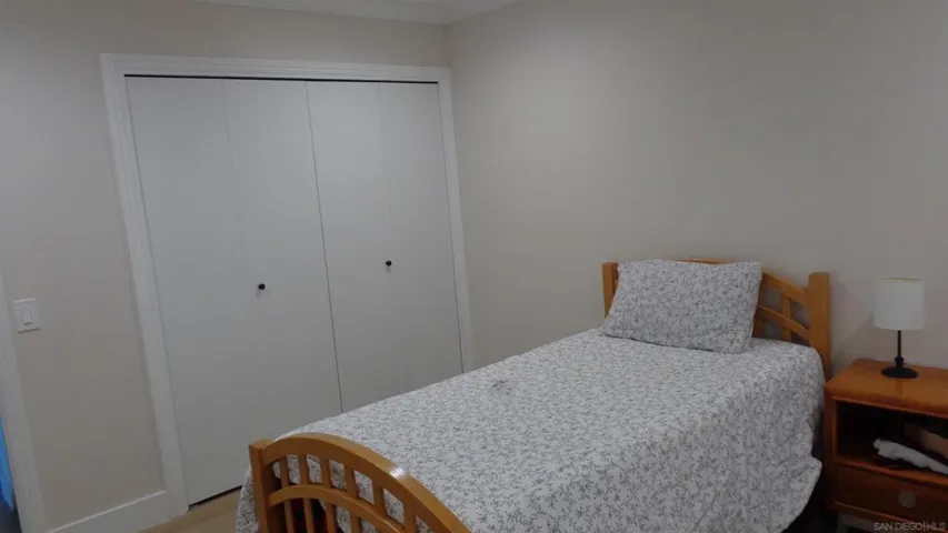 3730 Silverleaf Ln., Vista, California 92084