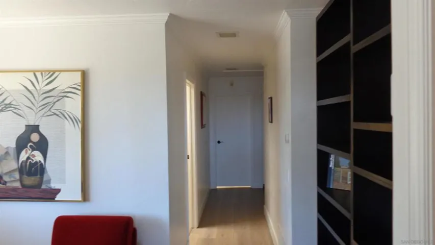 3730 Silverleaf Ln., Vista, California 92084