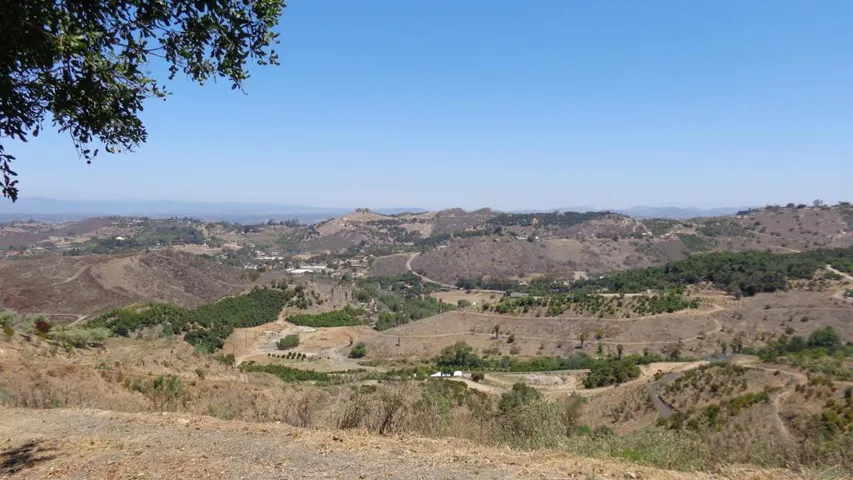 3730 Silverleaf Ln., Vista, California 92084