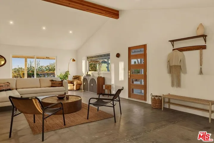 55522 Chaparral Road, Yucca Valley, California 92284