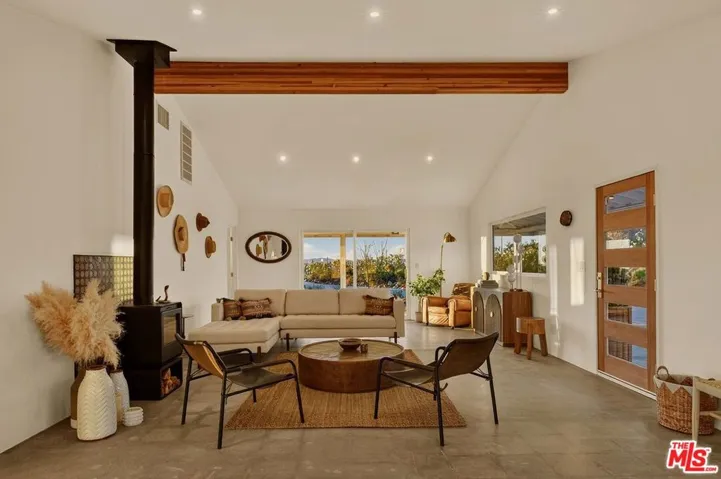 55522 Chaparral Road, Yucca Valley, California 92284