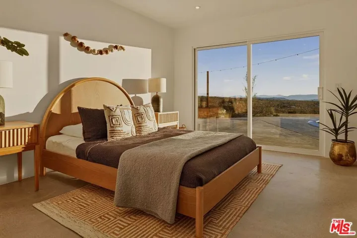 55522 Chaparral Road, Yucca Valley, California 92284