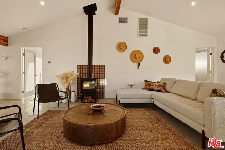 55522 Chaparral Road, Yucca Valley, California 92284