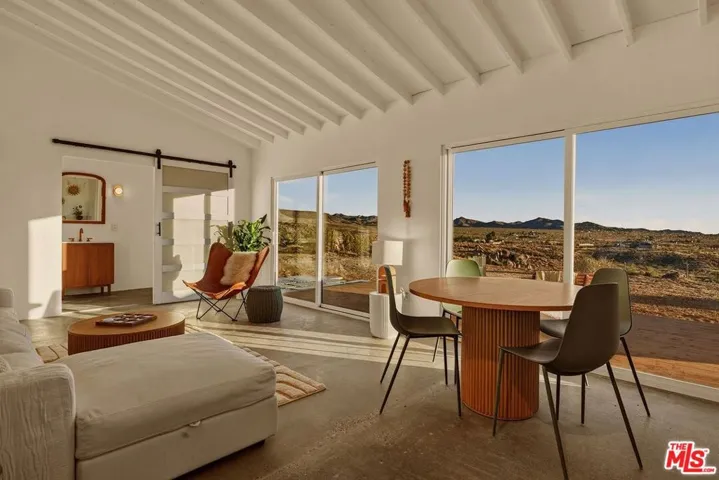 Casita/workshop