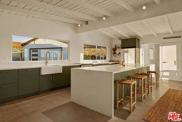 55522 Chaparral Road, Yucca Valley, California 92284
