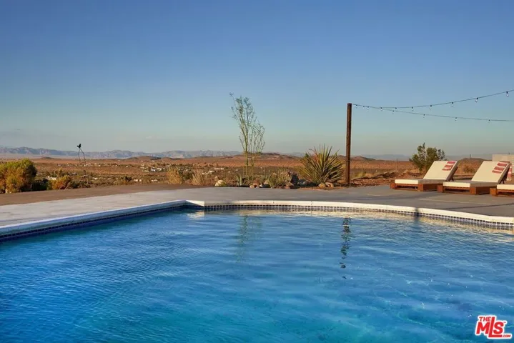 55522 Chaparral Road, Yucca Valley, California 92284