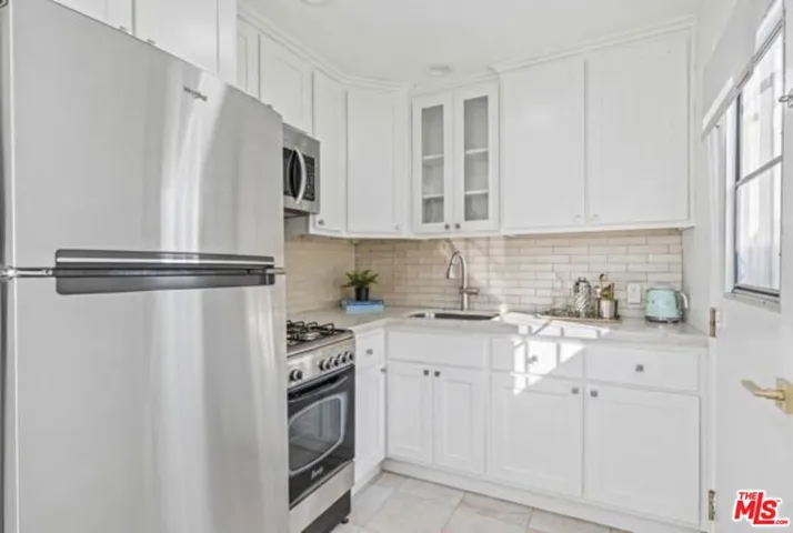 2404 Ocean Park Boulevard, Santa Monica, California 90405