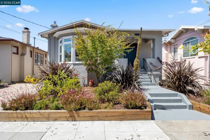 628 Poirier St, Oakland, California 94609