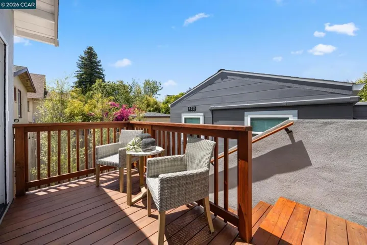 628 Poirier St, Oakland, California 94609