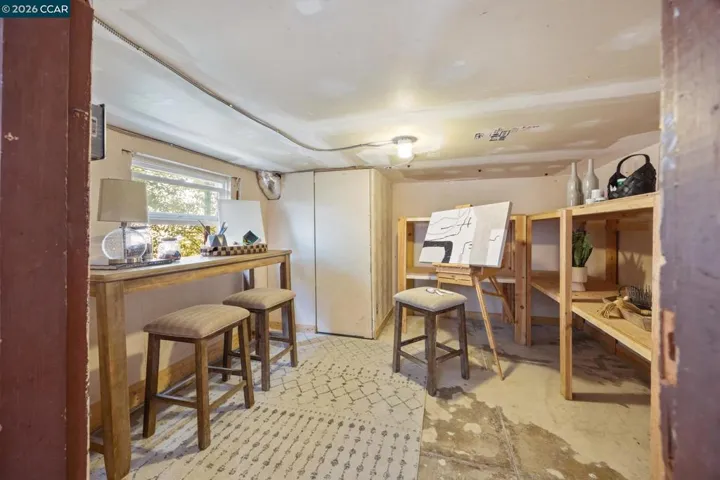 628 Poirier St, Oakland, California 94609
