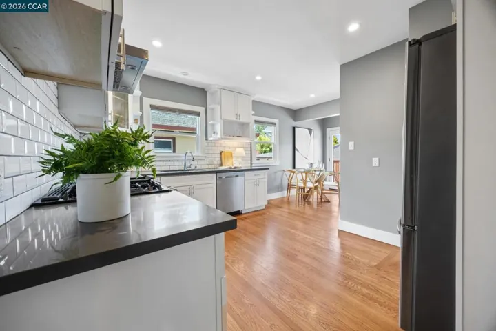 628 Poirier St, Oakland, California 94609