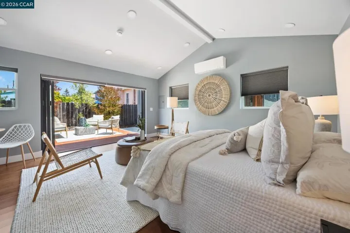 628 Poirier St, Oakland, California 94609