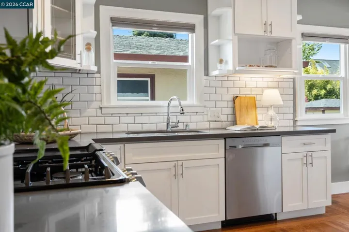 628 Poirier St, Oakland, California 94609