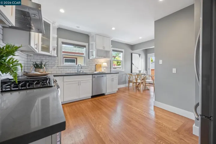 628 Poirier St, Oakland, California 94609