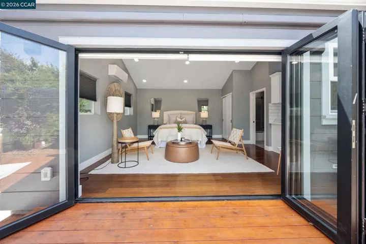 628 Poirier St, Oakland, California 94609