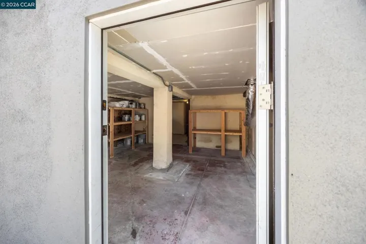 628 Poirier St, Oakland, California 94609