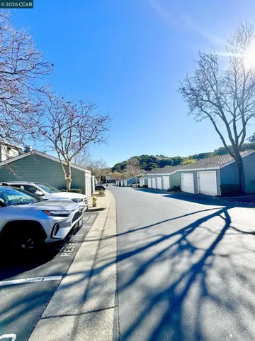 7860 Canyon Meadow Cir, Pleasanton, California 94588