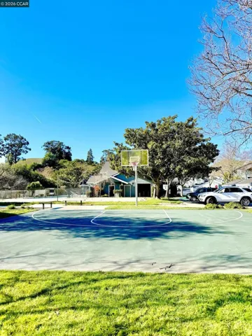 7860 Canyon Meadow Cir, Pleasanton, California 94588
