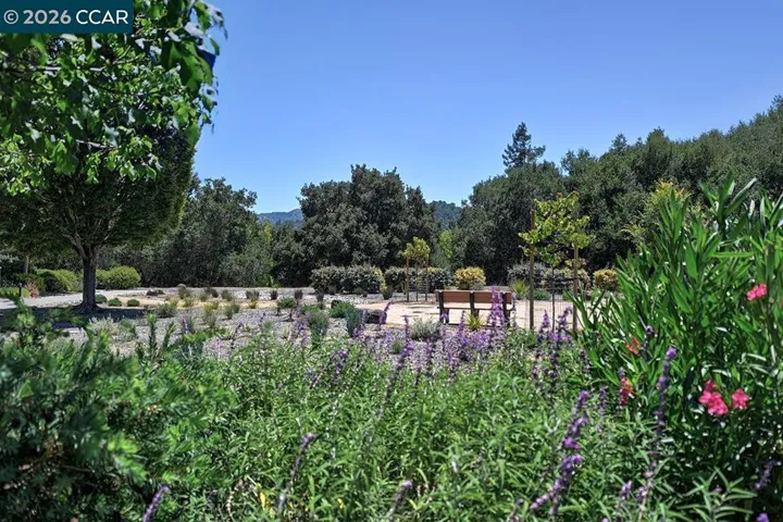 2025 Golden Rain Rd 7, Walnut Creek, California 94595
