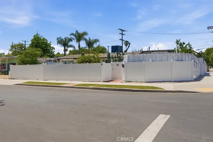 7959 Bothwell, Reseda, California 91335