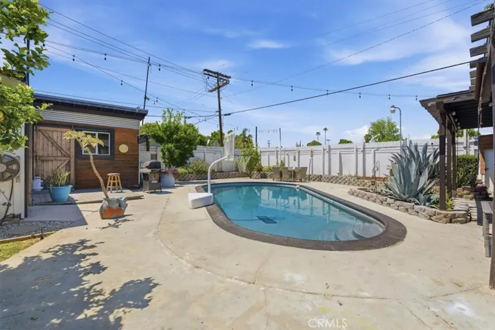 7959 Bothwell, Reseda, California 91335
