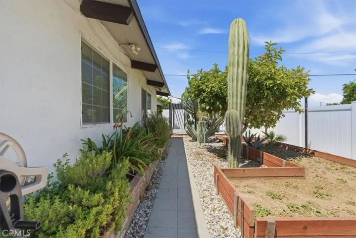 7959 Bothwell, Reseda, California 91335