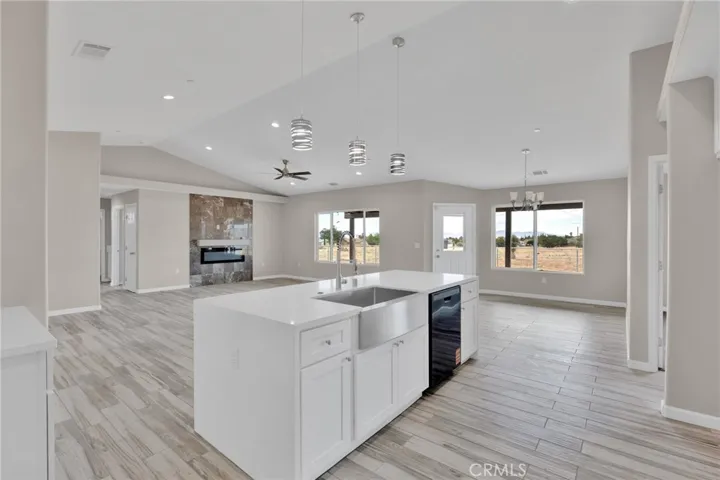 9835 Pyrite Avenue, Hesperia, California 92345