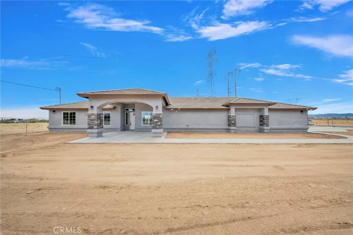 9835 Pyrite Avenue, Hesperia, California 92345