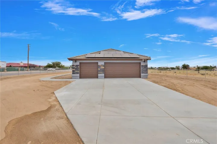 9835 Pyrite Avenue, Hesperia, California 92345