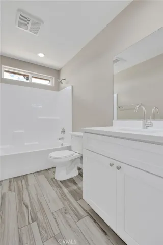 9835 Pyrite Avenue, Hesperia, California 92345